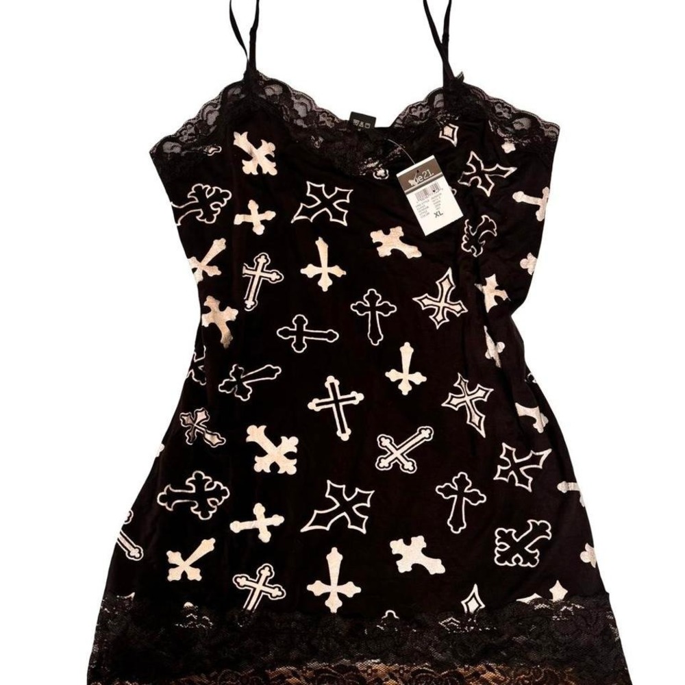 DEADSTOCK Y2K MALL GOTH GRUNGE RUE21 CROSS LACE BLACK TANK XL NWT